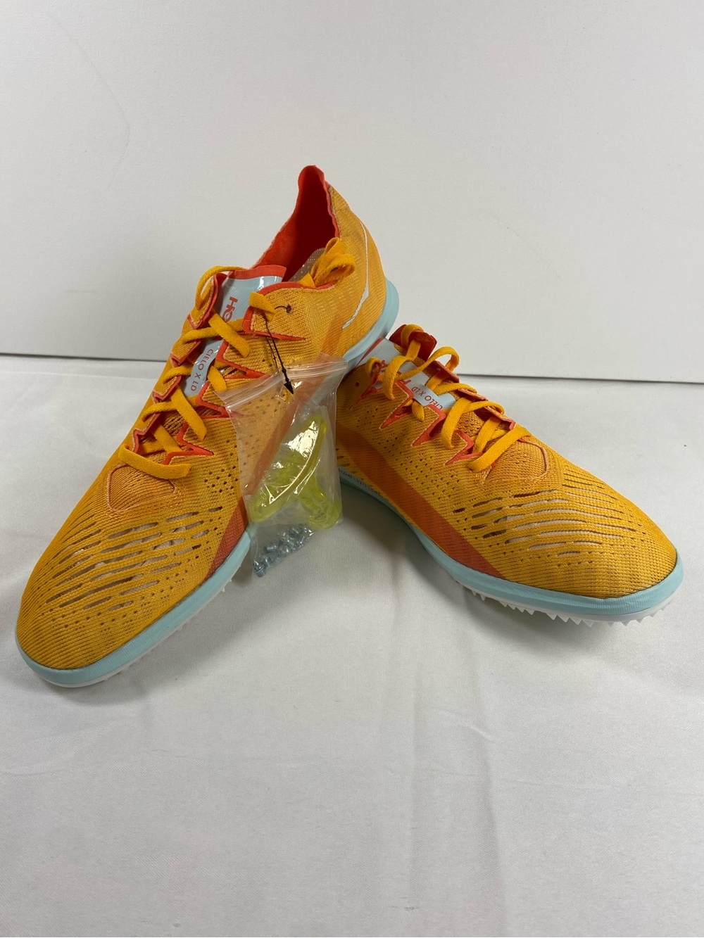 HOKA U Cielo X LD Track Spike Mens 15.5 Radiant Yellow Camilla 1123097